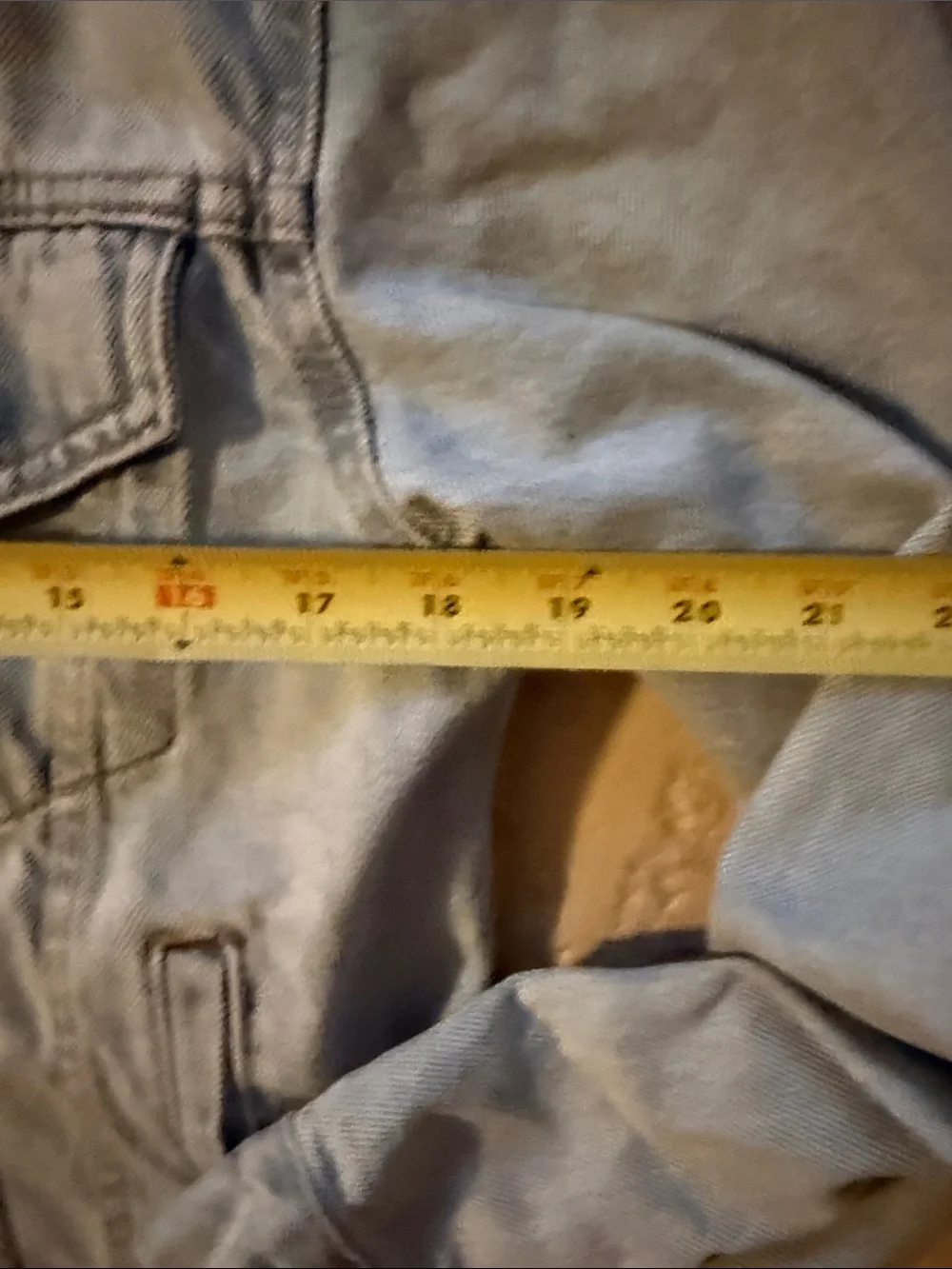 Levi's Light Wash Blue Denim Trucker Jacket - Picture 3 of 7
